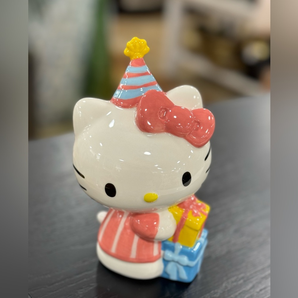 Hello Kitty blue sky birthday